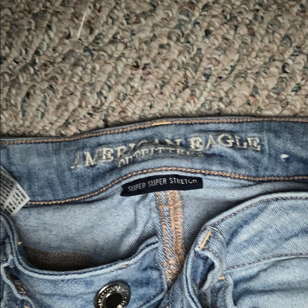 American eagle light wash jeans